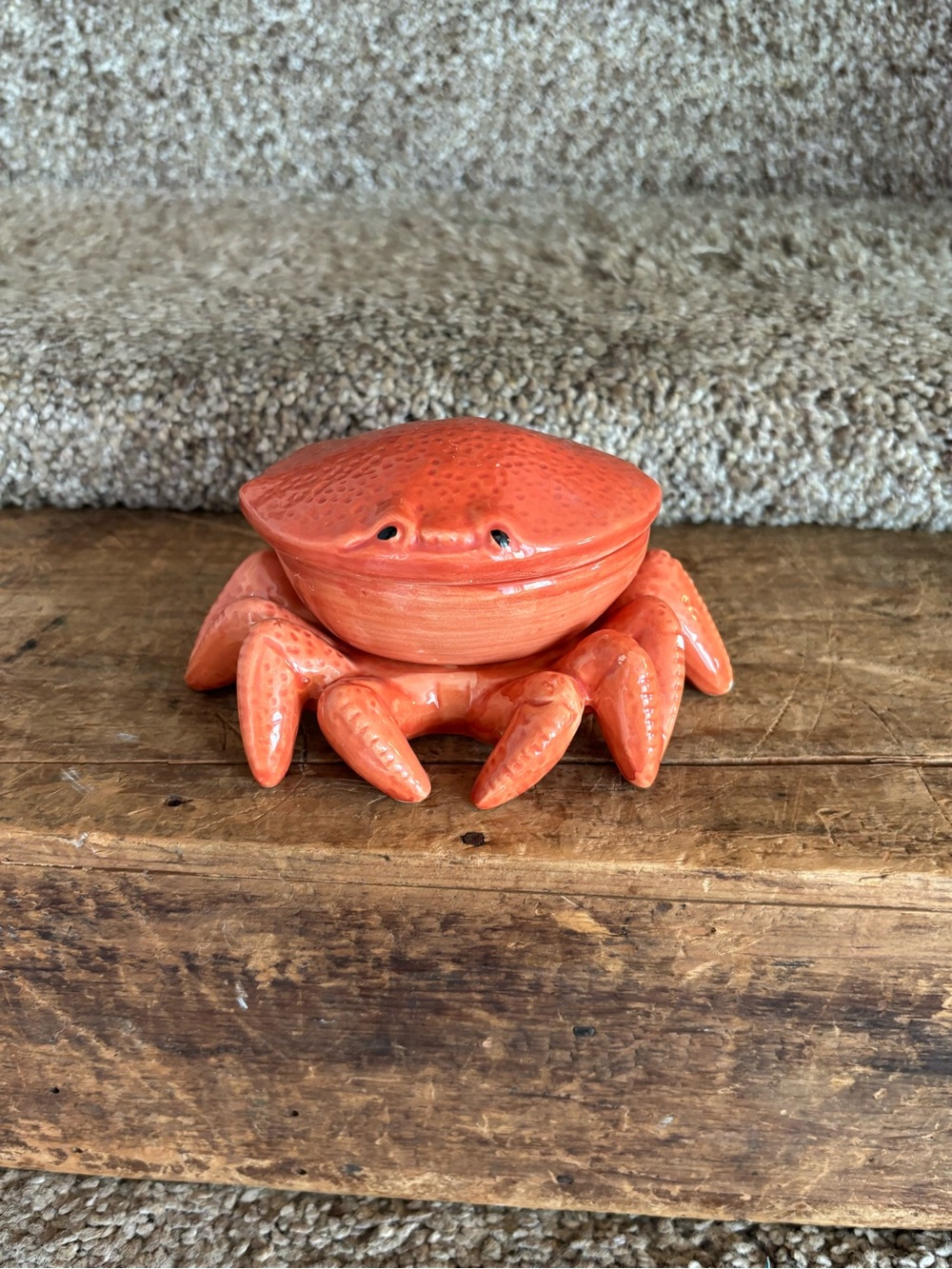 Crab butter dish
